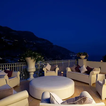 Veduta Alojamento de Acomodação e Pequeno-almoço Positano
